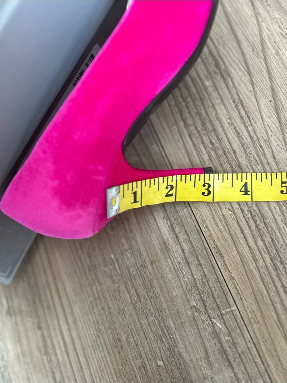 NWT Balenciaga Pink Velvet BB Pointed Toe Heels size 37.5. - Picture 6 of 6